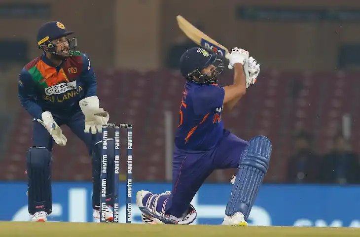 IND vs SL: श्रेयस-रोहित की आतिशी पारी, ईशान ने बनाए 89 रन- श्रीलंका को भारत ने दिया 200 का लक्ष्य