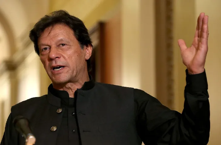 सत्ता से बेदखल होने पर बौखलाए Imran Khan, बोलें- अब मैं बहुत ज्यादा खतरनाक हो गया हूं