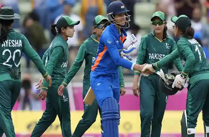 Team India ने पाकिस्तान को 8 विकेट से रौंदा, भारतीय शेरनियों के सामने पाकिस्तान महिला क्रिकेट की टीम भीगी बिल्ली!