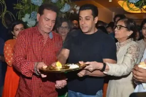 Salman Khan के घर आए गणपति बप्पा, कट्टरपंथी मुसलमानों की निकलीं चीखें
