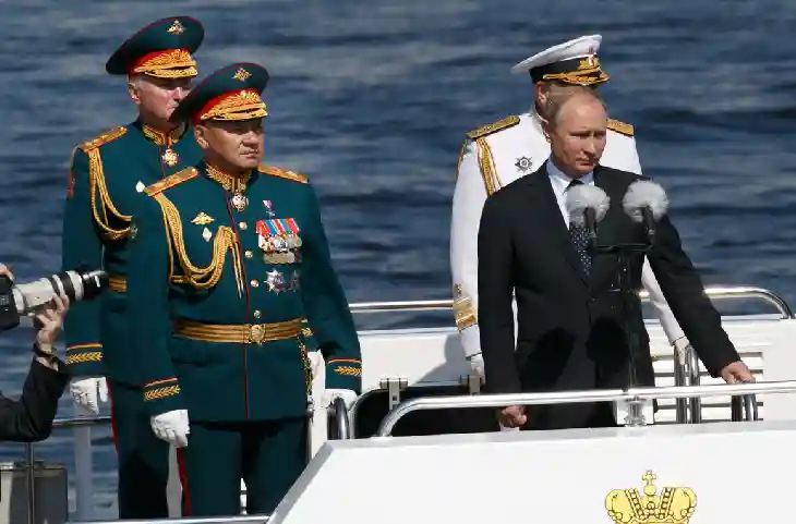 रूस के नए Naval Doctrine से अमेरिका के उड़ जाएंगे होश! Putin बोले- भारत संग मिलकर बढ़ाएंगे अपनी ताकत