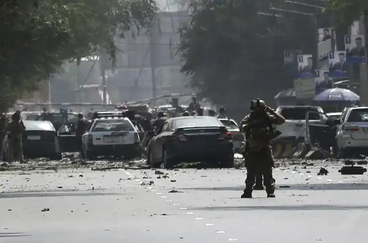 भीषण बम धमाके से फिर दहला Kabul, 2 रूसी राजनयिकों समेत 20 की मौत
