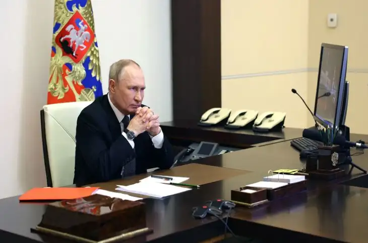 Putin के आदेश ने दुनिया में मचा दी हलचल, बोले- तुरंत खाली करो Kherson