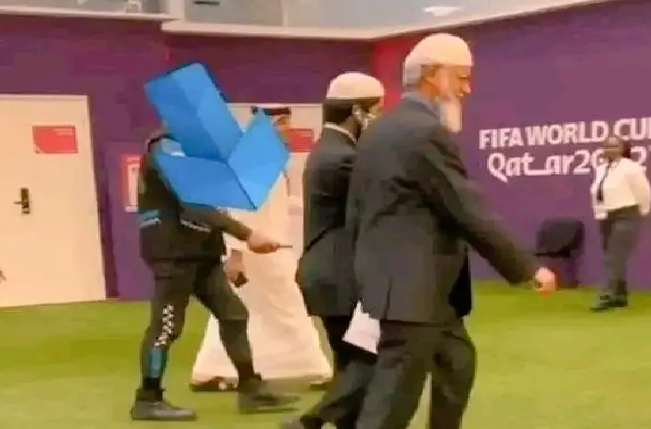 भगोड़े Zakir Naik संग Qatar का लव, FIFA के नाम पर इल्लामिक कट्टरपंथ का प्रचार