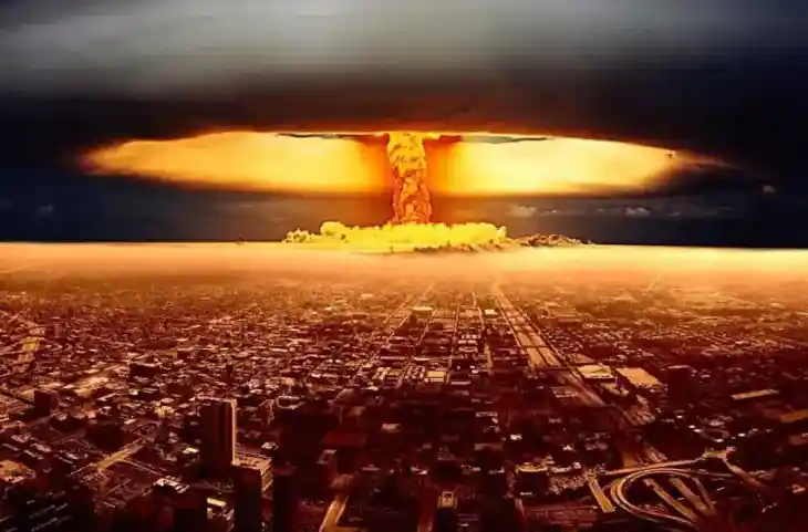 कयामत की घड़ी ने किया तबाही की और इशारा,दुनिया में बढ़ा परमाणु युद्ध का खतरा