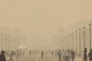 Delhi-NCR धुएं की चादर में लिपटा,खतरे के लाल निशान पर पहुंचा हवा में घुला जहर