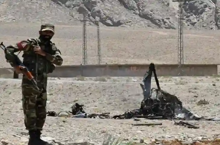 Taliban का पाकिस्‍तानी सेना पर जोरदार हमला, कायर शहबाज को दी खुली चुनौती