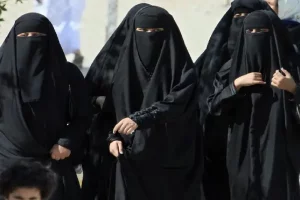 अरब देशों की खुली पोल, खाड़ी देशों के पुरुष महिलाओं को समझते हैं ‘सेक्स मशीन’