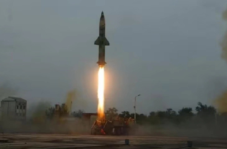 भारत ने पृथ्वी-2 मिसाइल का किया सफल परीक्षण,देश के परमाणु जखीरे की बढ़ी ताकत