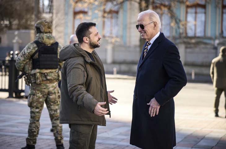 फिर भड़केगा यूक्रेन युद्ध, Biden ने अचानक पहुंच कर पुतिन को दिया बड़ा झटका