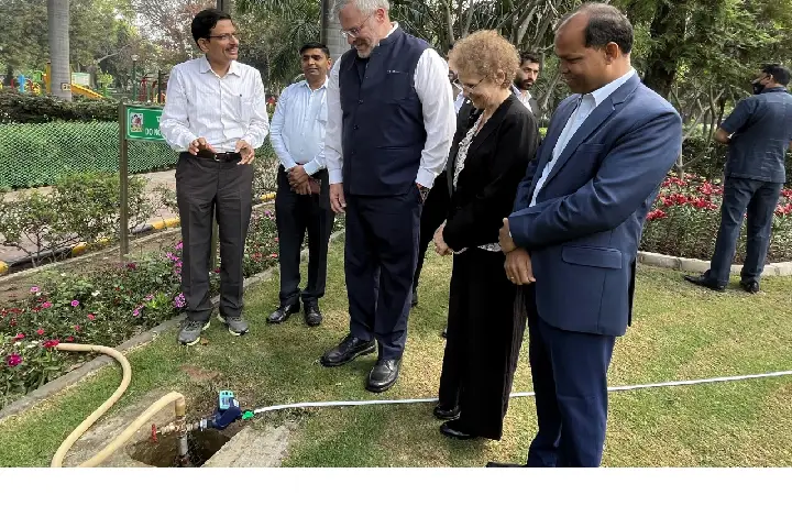 इज़राइल ने नई दिल्ली में चिल्ड्रन पार्क कोडोनेट की ड्रिप सिंचाई प्रणाली