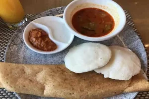 अपनी इडली तो स्वाद में चढ़ गयी,स्वीगी के 5 भारतीय डिश के शीर्ष पर इडली