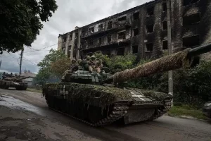 Russia-Ukraine War:जर्मनी ने दिए यूक्रेन को लेपर्ड टैंक, रूस के टेंको को देंगे टक्कर