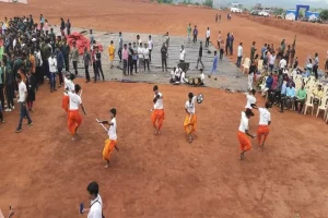 ओडिशा विश्वविद्यालय में तेज़ी से भुलाये जा रहे देसी खेलों का प्रदर्शन