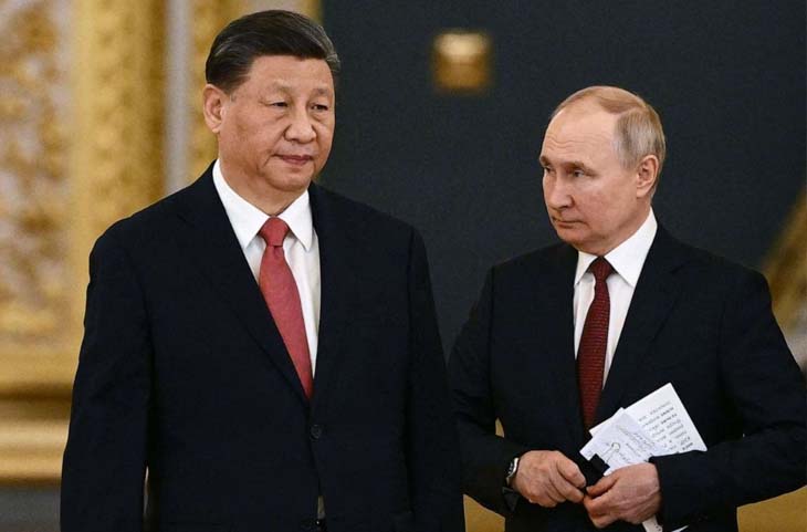 China के ‘डबल गेम’ में फंसा रूस! हथियारों के बाजार पर कब्जा कर ड्रैगन ऐसे Putin को दे रहा धोखा