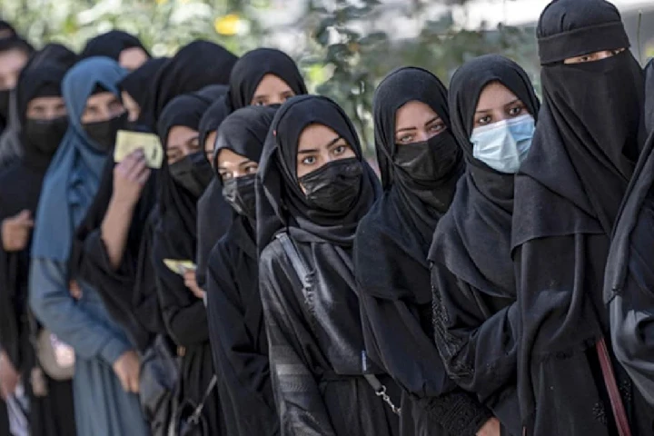 Taliban में एक और प्रतिबन्ध! महिलाओं को दो प्रांतों में ईद समारोह में शामिल होने पर रोक