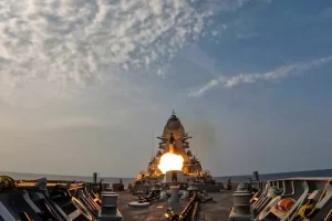 BrahMos का नया बाहुबली! चीन-पाक में मच गई खलबली, नौसेना ने किया BrahMos Supersonic Missile का सफल परीक्षण