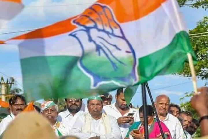 कर्नाटक चुनाव के शुरुआती रुझान में कांग्रेस 135 सीटों पर आगे, भाजपा 65 सीटों पर आगे