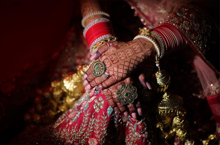 Bridal Mehndi: शादी में आखिर दुल्हन को क्यों लगती है मेहंदी? वजह है बेहद खास