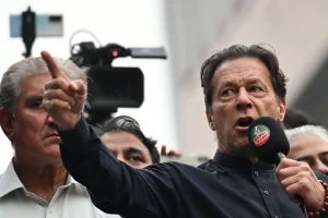 Imran Khan बने PAK ARMY और शाहबाज़ के गले का फंदा, कर दिया लंदन प्लान का पर्दाफाश