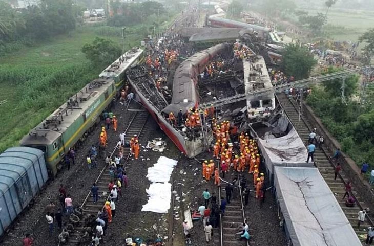 ओडिशा रेल हादसा! मृतकों का 233 के पार, घटनास्थल पर फैला हुआ है दर्दनाक मंजर