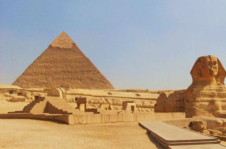 पिरामिड का देश, सबसे लंबी नदी! जाने मिस्र देश से जुडी हैरान कर देने वाली बातें