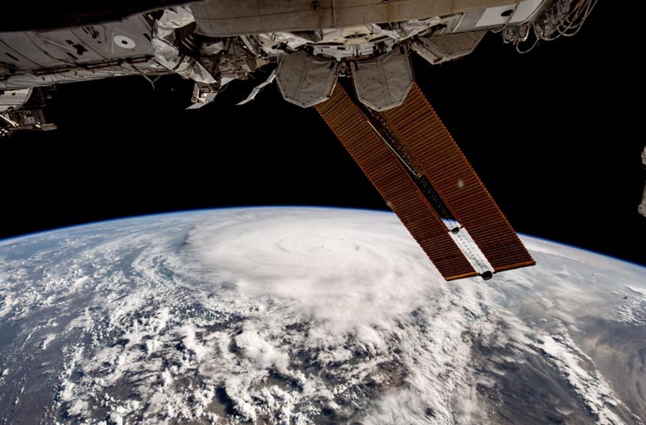 खतरनाक तूफान Biparjoy का अंतरिक्ष से दिखा शैतानी रूप, एस्ट्रोनॉट ने साझा तस्वीर