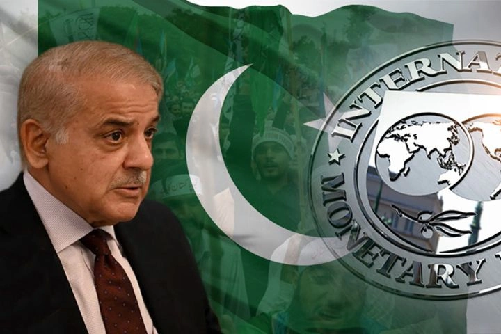IMF के आगे झुका कंगाल Pakistan, शहबाज ने अवाम पर फोड़ा 215 अरब का ‘टैक्स बम’