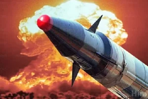 परमाणु हथियारों की रेस में नंबर 1 पर पहुंचा China! एक साल में बढ़ाए 60 Nuclear वेपन, जानिए India-PAK का हाल