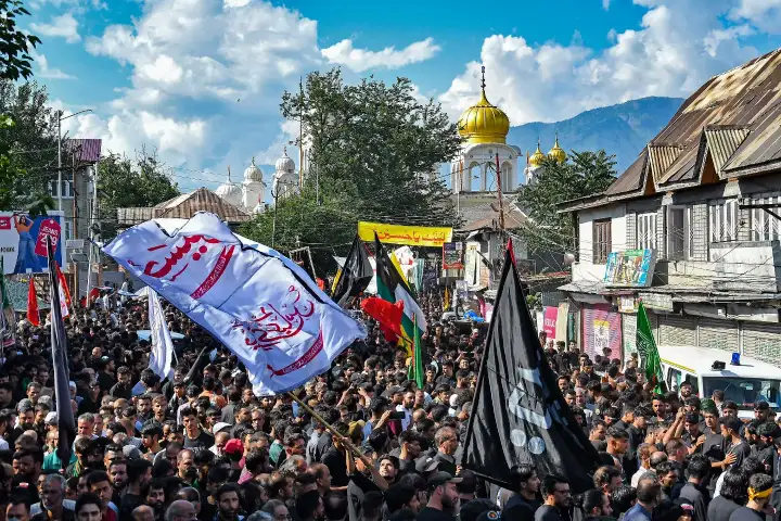 Muharram Procession: 34 साल बाद श्रीनगर में मुहर्रम का जुलूस को मंज़ूरी,पाक को करारा जवाब