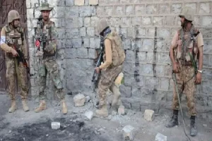 बलूचिस्तान में Pakistani सेना पर आतंकी हमला, हमले में 9 सैनिक ढेर,15 घायल।