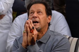 Imran Khan को फिर आई भारत की याद! खुद की तुलना बापू से की? शहबाज सरकार को दिखाई औकात