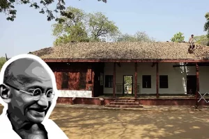 Gandhi Ji ने साबरमती आश्रम को क्यों कह दिया था अलविदा? जाने इतिहास