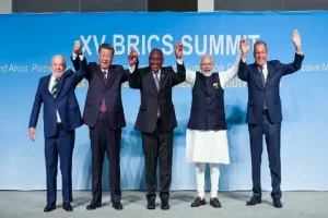 BRICS में छह देशों का किया गया शामिल, पीएम मोदी और शी जिनपिंग के सामने हुआ एलान।
