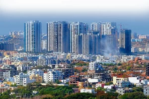 हैदराबाद में घर ख़रीद के रहना दिल्ली-एनसीआर से ज़्यादा महंगा