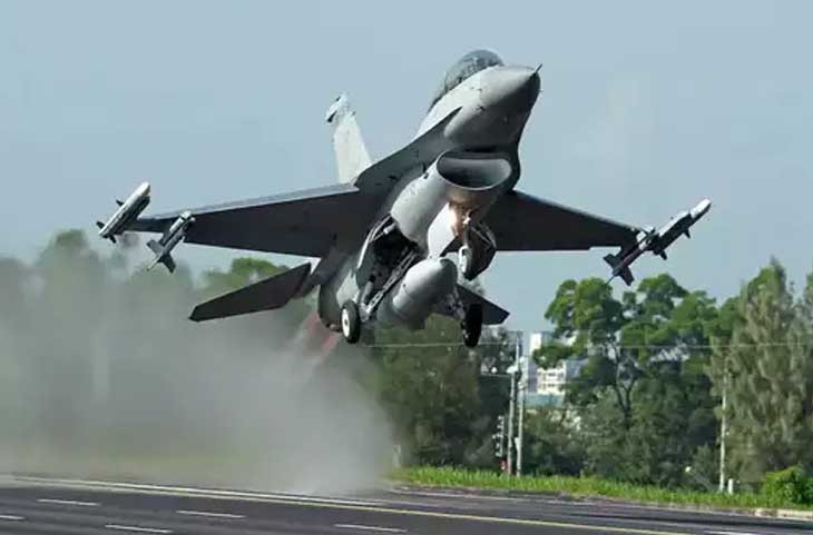 कितने ताकतवर है Pakistan के ये लड़ाकू विमान, भारत के राफेल-सुखोई के सामने क्या औकात?