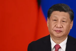 क्या टुकड़ों में बट जाएगा China? गंभीर आर्थिक संकट में घिरा जिनपिंग का देश, जाने पूरा मामला