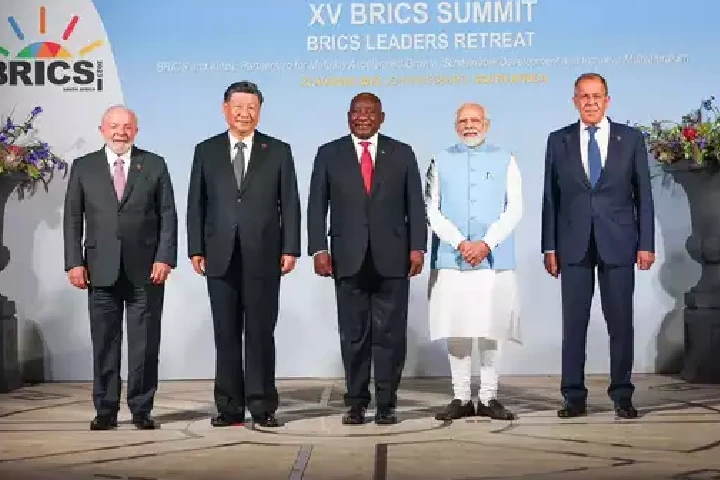 Jinping-Modi साथ साथ दूसरी ओर चाँद पर चंद्रयान, यह है भारत के लिए एक ऐतिहासिक क्षण