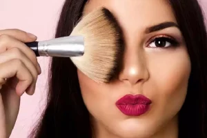 Makeup Hacks: मेकअप की सही टेक्नीक से छुपाएं चेहरे के दाग-धब्बे और पिंपल्स, बस फाउंडेशन लगाते समय मिला लें ये 1 चीज