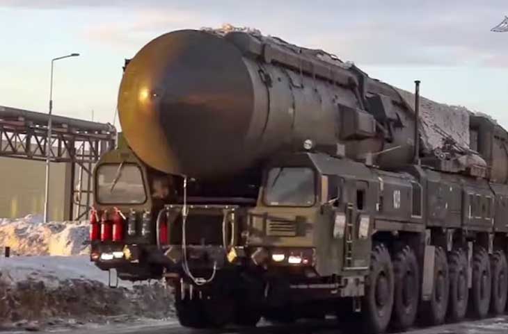 रुसी यार्स मिसाइल की तैनाती से दुनिया में हड़कंप, जाने Putin की ये मिसाइल कितनी खौफनाक
