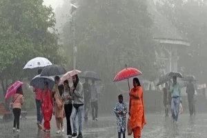 Weather Update: इन राज्यों में मूसलाधार बारिश की चेतावनी, दिल्ली में रहेगा ऐसा, जानिए देश भर के मौसम का हाल