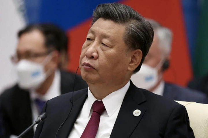 China के राष्ट्रपति शी ज‍िनपिंग की अपनी ही पार्टी के नेताओं ने उड़ाई धज्जियां,कहा आपके तरीकों से नहीं चलेगा देश।