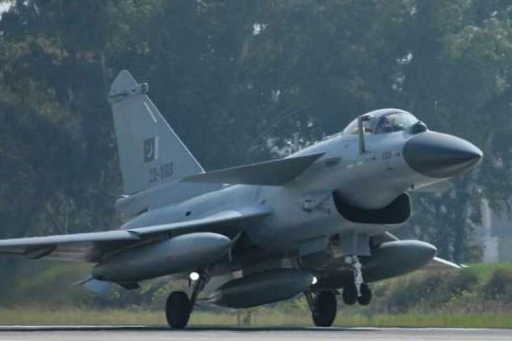 China-Pakistan ने इस देश को लगाया 46 अरब का चूना, भेजे गए JF-17 फाइटर जेट निकले कबाड़